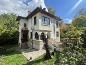 Продава КЪЩА град София, гр. Банкя 730 000 € 1 427 755.90 лв.
