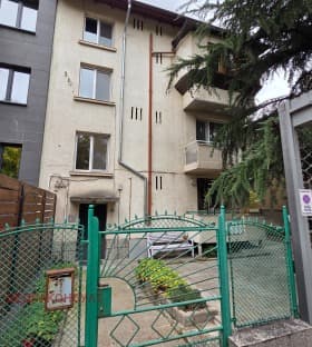 Продава 3-СТАЕН град София, Изток 360 000 € 704 098.80 лв.