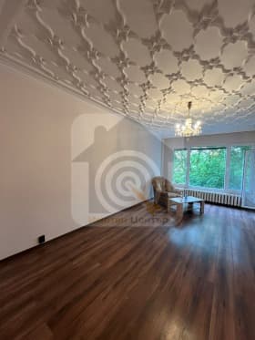 Продава 3-СТАЕН град София, Захарна фабрика 285 000 € 557 411.55 лв.