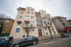 Продава 2-СТАЕН град София, Лозенец 328 000 € 641 512.24 лв.