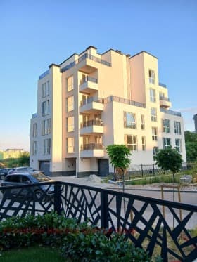 Продава 1-СТАЕН град София, Студентски град 149 500 € 292 396.59 лв.
