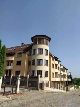 Продава 3-СТАЕН град София, Драгалевци 346 000 € 676 717.18 лв.