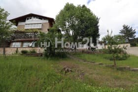 Продава КЪЩА град София, гр. Банкя 349 990 € 684 520.94 лв.
