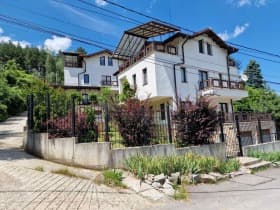 Продава КЪЩА град София, гр. Банкя 500 000 € 977 915.00 лв.