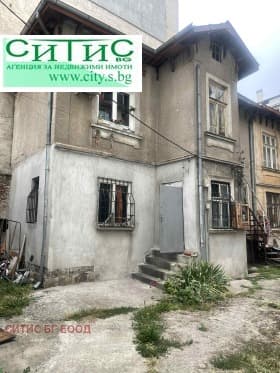 Продава ЕТАЖ ОТ КЪЩА град София, Център 179 900 € 351 853.82 лв.