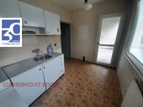Продава 1-СТАЕН град София, Люлин 9 119 000 € 232 743.77 лв.