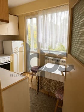Продава 2-СТАЕН град София, Гоце Делчев 190 000 € 371 607.70 лв.