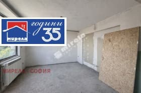 Продава ЕТАЖ ОТ КЪЩА град София, Карпузица 140 000 € 273 816.20 лв.