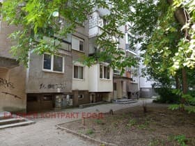 Продава 3-СТАЕН град София, Дианабад 193 000 € 377 475.19 лв.
