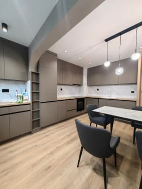 Продава 3-СТАЕН град София, Младост 4 247 000 € 483 090.01 лв.