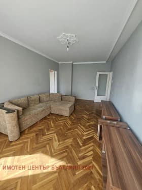 Продава 3-СТАЕН град София, Света Троица 258 000 € 504 604.14 лв.