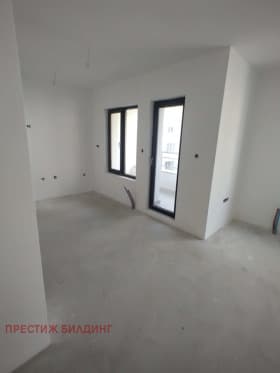 Продава 1-СТАЕН град София, Банишора 126 999 € 248 388.45 лв.