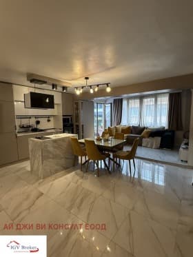 Продава 4-СТАЕН град София, Белите брези 354 500 € 693 341.74 лв.