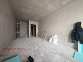 Продава 1-СТАЕН град София, Витоша 108 000 € 211 229.64 лв.