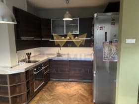 Продава 3-СТАЕН град София, Павлово 310 000 € 606 307.30 лв.