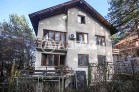 Продава КЪЩА град София, гр. Банкя 350 000 € 684 540.50 лв.