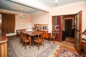 Продава 3-СТАЕН град София, Център 199 000 € 389 210.17 лв.