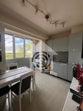 Продава 2-СТАЕН град София, Света Троица 180 000 € 352 049.40 лв.