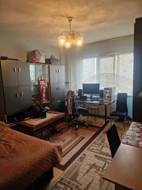 Продава 3-СТАЕН град София, Левски Г 197 999 € 387 252.38 лв.