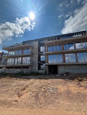 Продава 3-СТАЕН град София, с. Лозен 415 350 € 812 353.99 лв.