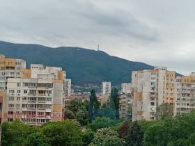 Продава 2-СТАЕН град София, Белите брези 219 900 € 430 087.02 лв.