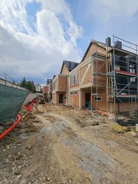 Продава КЪЩА град София, в.з.Малинова долина - Герена 660 000 € 1 290 847.80 лв.