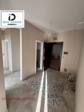 Продава 3-СТАЕН град София, Карпузица 331 392 € 648 146.42 лв.