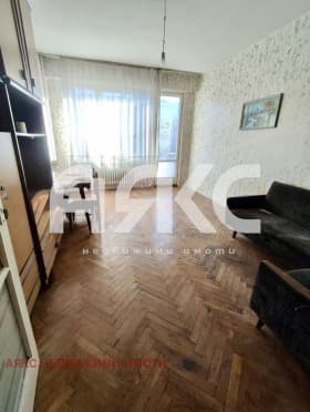 Продава 2-СТАЕН град София, Свобода 135 000 € 264 037.05 лв.