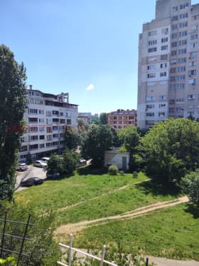 Продава 2-СТАЕН град София, Мусагеница 215 000 € 420 503.45 лв.