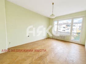 Продава 2-СТАЕН град София, Дружба 1 138 000 € 269 904.54 лв.