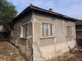 Продава КЪЩА град София, с. Желява 135 000 € 264 037.05 лв.