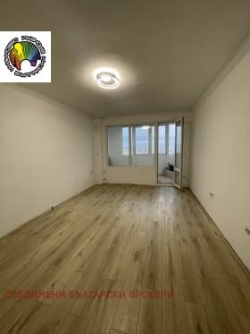 Продава 1-СТАЕН град София, Света Троица 135 000 € 264 037.05 лв.
