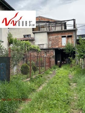 Продава КЪЩА град София, Филиповци 295 000 € 576 969.85 лв.