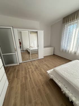 Продава 3-СТАЕН град София, Център 350 000 € 684 540.50 лв.