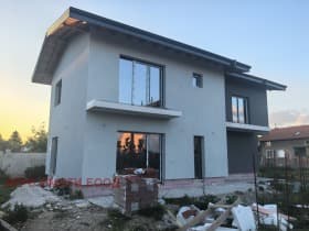 Продава КЪЩА град София, с. Негован 350 000 € 684 540.50 лв.