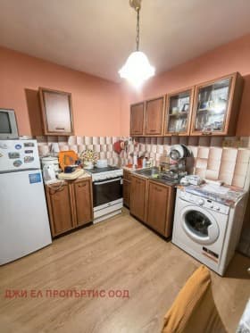 Продава 3-СТАЕН град София, Люлин 3 180 000 € 352 049.40 лв.