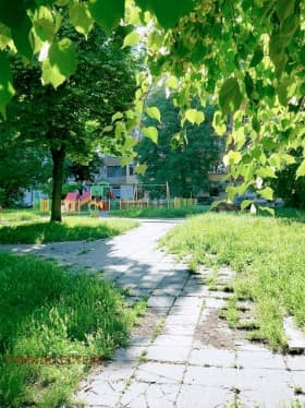 Продава 2-СТАЕН град София, Банишора 194 500 € 380 408.94 лв.