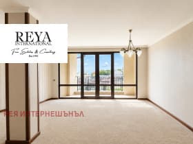 Продава 3-СТАЕН град София, Бояна 560 000 € 1 095 264.80 лв.