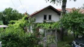 Продава КЪЩА град София, с. Волуяк 165 000 € 322 711.95 лв.