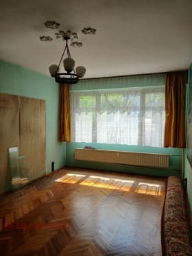 Продава 3-СТАЕН град София, Дианабад 170 000 € 332 491.10 лв.