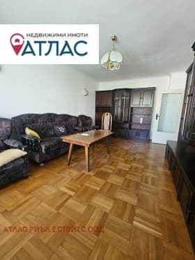 Продава 2-СТАЕН град София, Изток 255 000 € 498 736.65 лв.