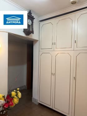 Продава 3-СТАЕН град София, Младост 3 345 000 € 674 761.35 лв.