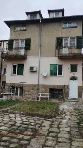Продава ЕТАЖ ОТ КЪЩА град София, гр. Банкя 165 000 € 322 711.95 лв.