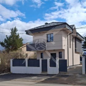 Продава КЪЩА град София, Суходол 320 000 € 625 865.60 лв.