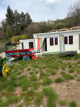 Продава КЪЩА град София, гр. Банкя 162 900 € 318 604.71 лв.