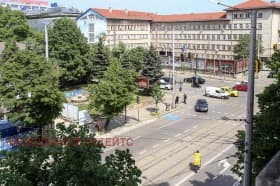 Продава 3-СТАЕН град София, Център 320 000 € 625 865.60 лв.